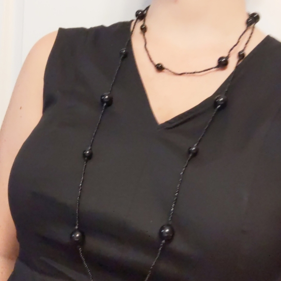 Adjustable black bead necklace - Picture 2 of 3